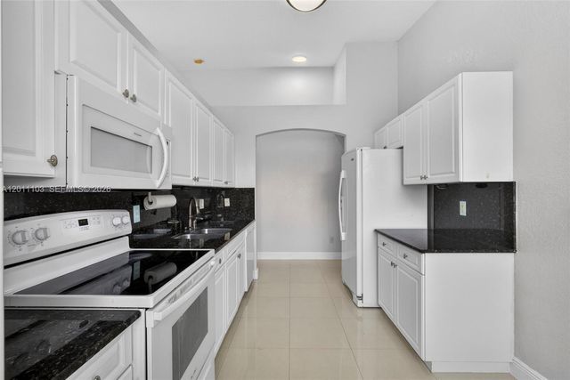 2151 Umbrella Cay, West Palm Beach, FL 33411