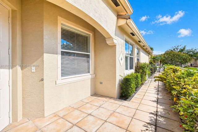 2151 Umbrella Cay, West Palm Beach, FL 33411