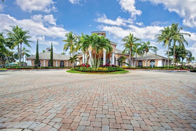 2151 Umbrella Cay, West Palm Beach, FL 33411