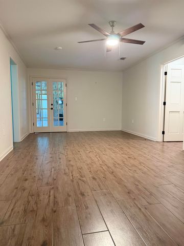 1552 Bayou Blue Rd, Houma, LA 70364