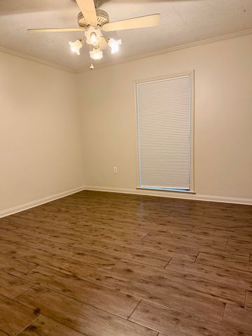 1552 Bayou Blue Rd, Houma, LA 70364