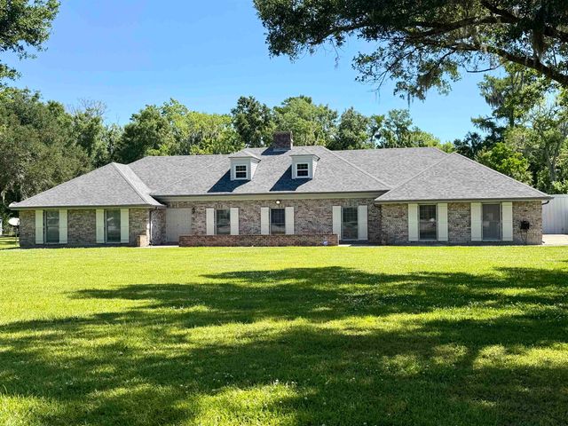 1552 Bayou Blue Rd, Houma, LA 70364