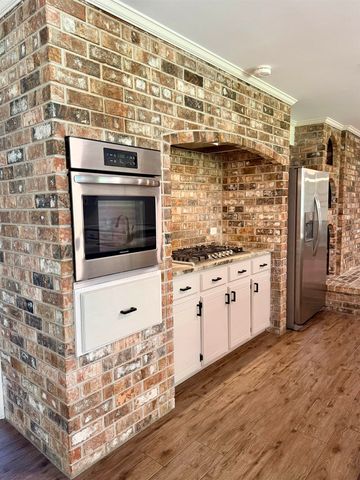 1552 Bayou Blue Rd, Houma, LA 70364