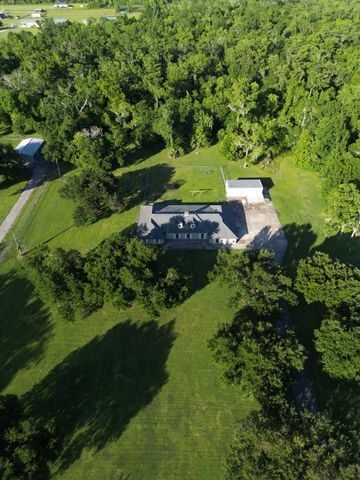 1552 Bayou Blue Rd, Houma, LA 70364