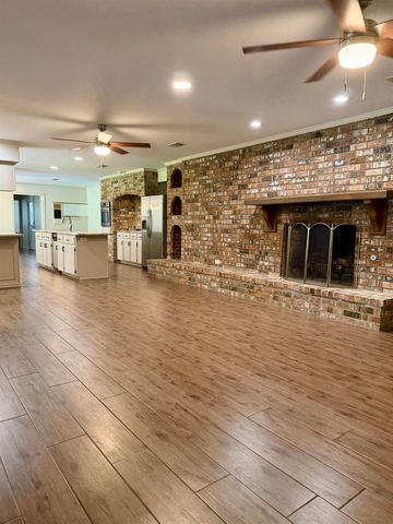 1552 Bayou Blue Rd, Houma, LA 70364