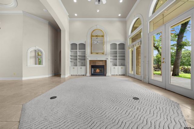 169 Dogwood Lakes Circle, Bullard, TX 75757