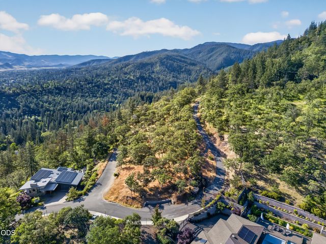 163 Hitt Road, Ashland, OR 97520
