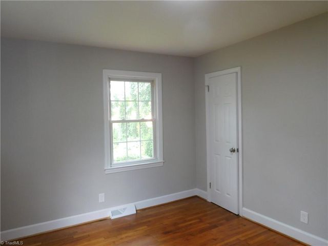 2042 K Court Avenue, Winston-salem, NC 27105