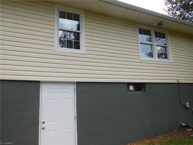 2042 K Court Avenue, Winston-salem, NC 27105