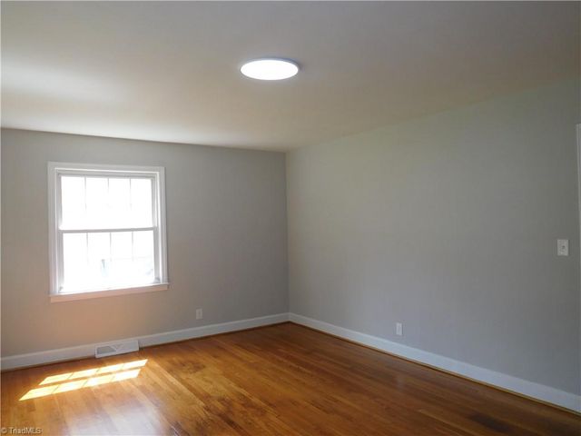 2042 K Court Avenue, Winston-salem, NC 27105