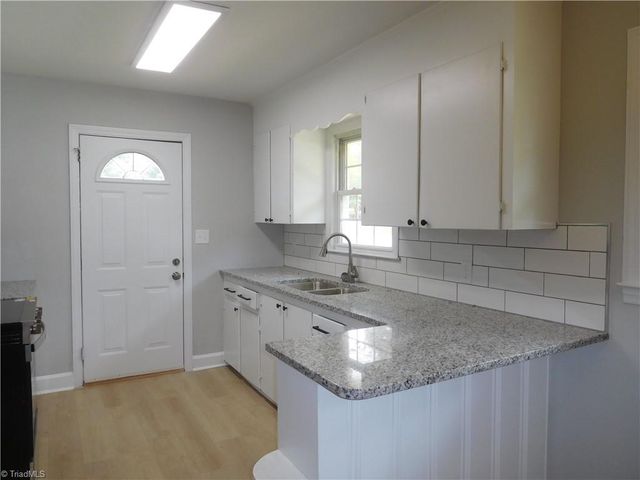 2042 K Court Avenue, Winston-salem, NC 27105