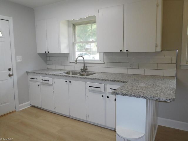 2042 K Court Avenue, Winston-salem, NC 27105