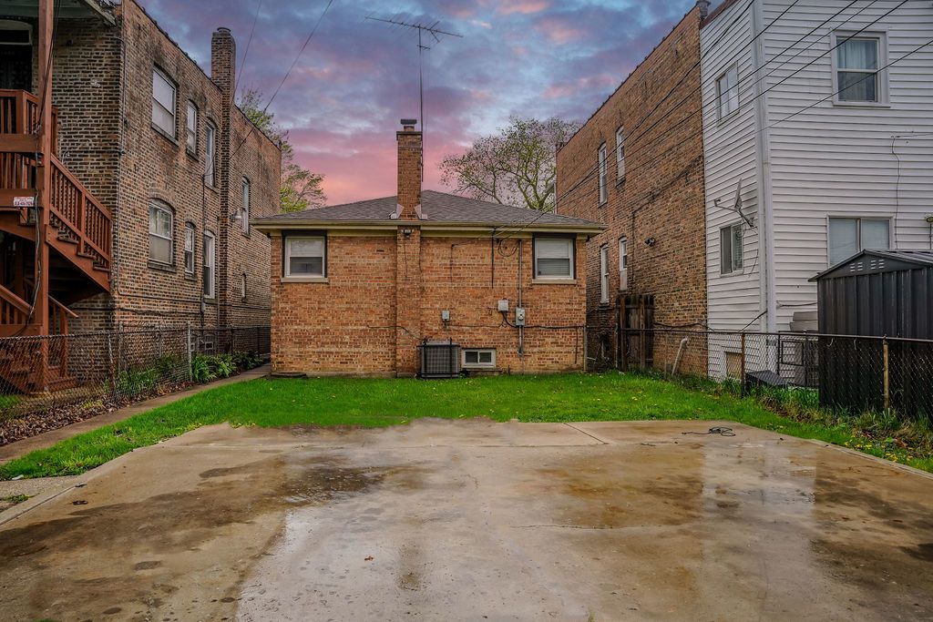 property-img