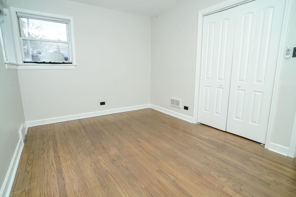 property-img