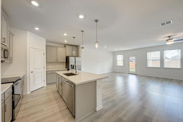 345 Andesite TRL, Liberty Hill, TX 78642