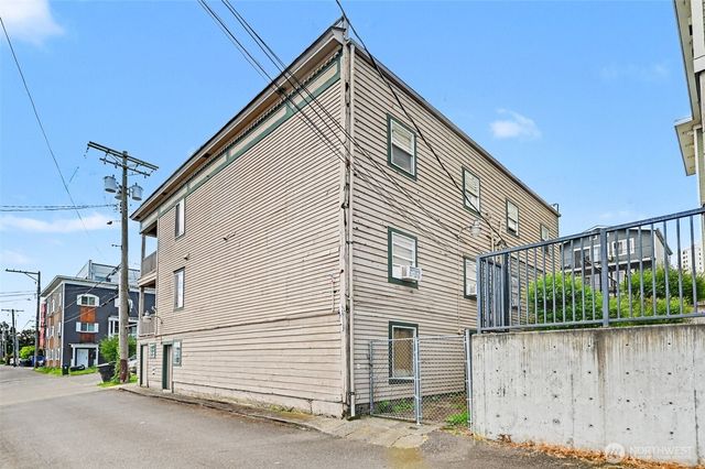 611 S 18th Street, Tacoma, WA 98405