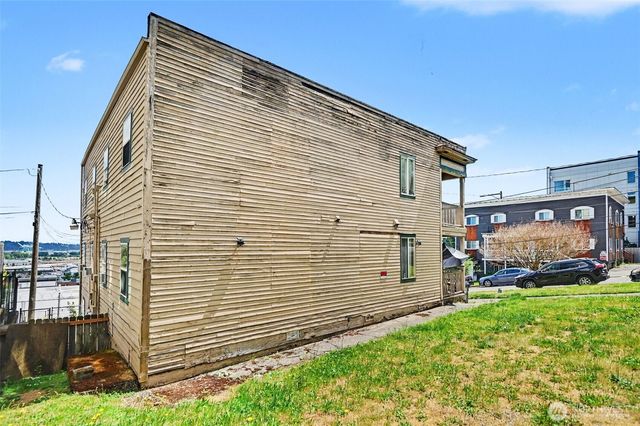 611 S 18th Street, Tacoma, WA 98405