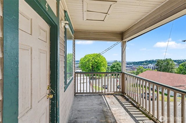 611 S 18th Street, Tacoma, WA 98405