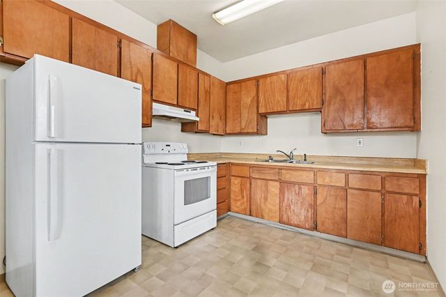 611 S 18th Street, Tacoma, WA 98405