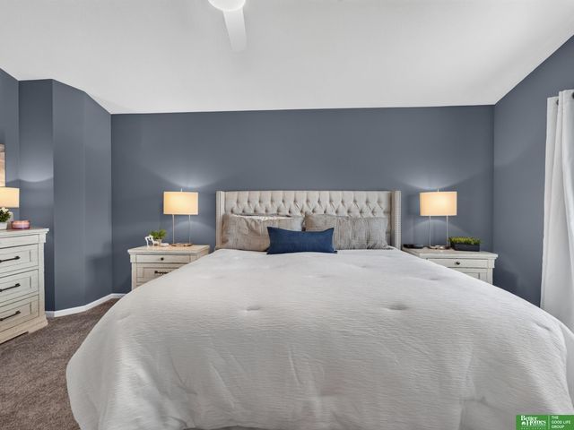 18567 Drexel Street, Omaha, NE 68135