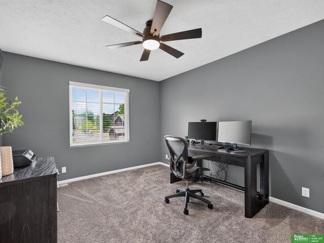 18567 Drexel Street, Omaha, NE 68135