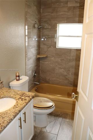 664 Oxford Drive, Other City - In The State Of Florida, FL 33897