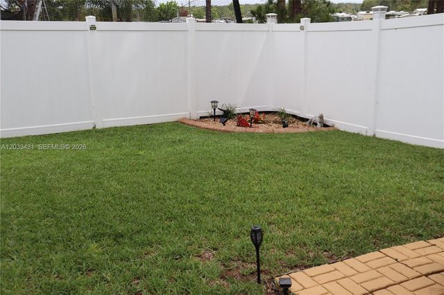 664 Oxford Drive, Other City - In The State Of Florida, FL 33897