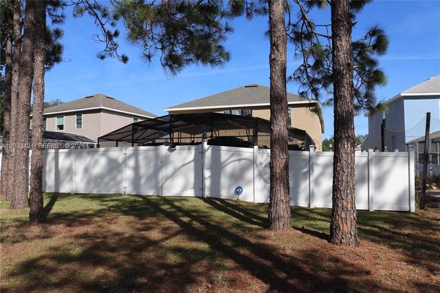 664 Oxford Drive, Other City - In The State Of Florida, FL 33897