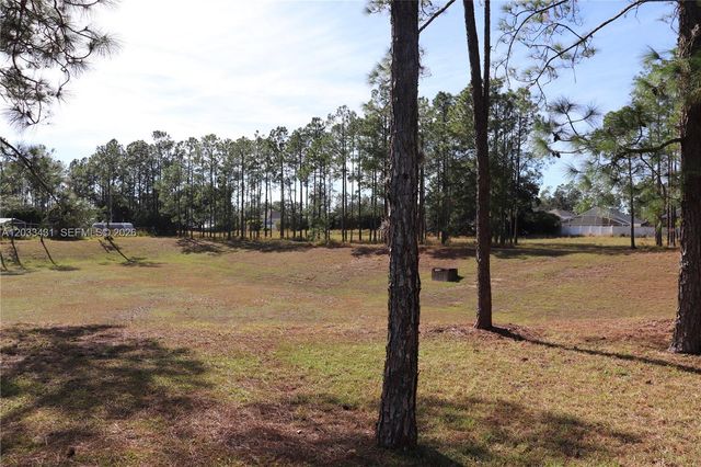 664 Oxford Drive, Other City - In The State Of Florida, FL 33897