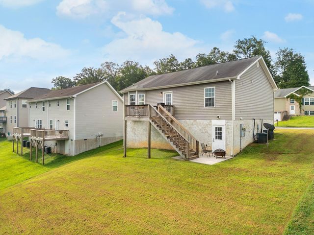 2052 Short Leaf Lane, Soddy Daisy, TN 37379