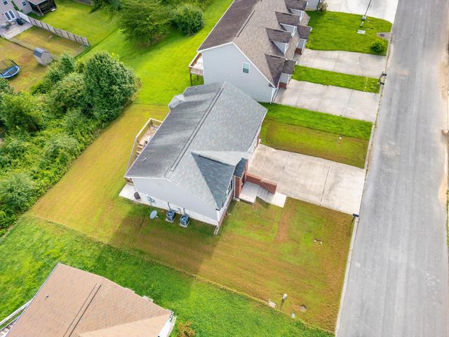 2052 Short Leaf Lane, Soddy Daisy, TN 37379