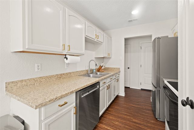 748 Nelson Place, Fort Worth, TX 76028