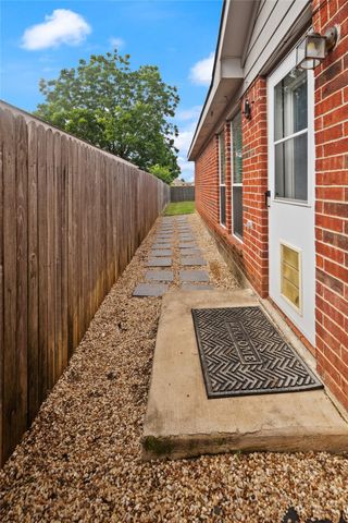748 Nelson Place, Fort Worth, TX 76028