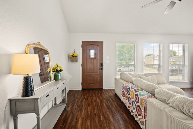 748 Nelson Place, Fort Worth, TX 76028