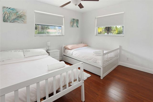 1102 N 13th Ave, Hollywood, FL 33019