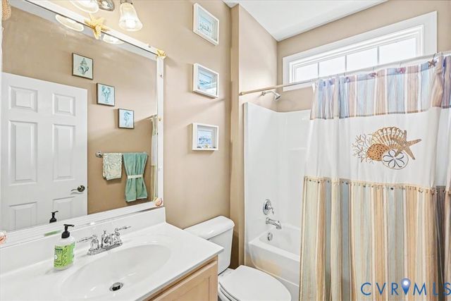 7717 Patriots Landing Pl, Quinton, VA 23141