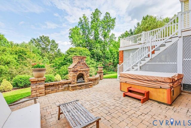 7717 Patriots Landing Pl, Quinton, VA 23141