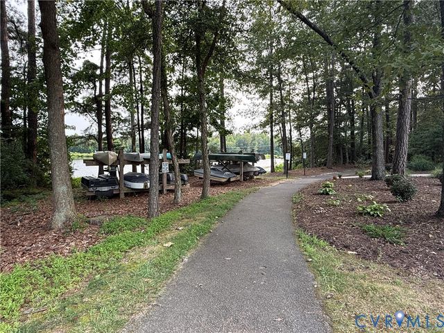 7717 Patriots Landing Pl, Quinton, VA 23141