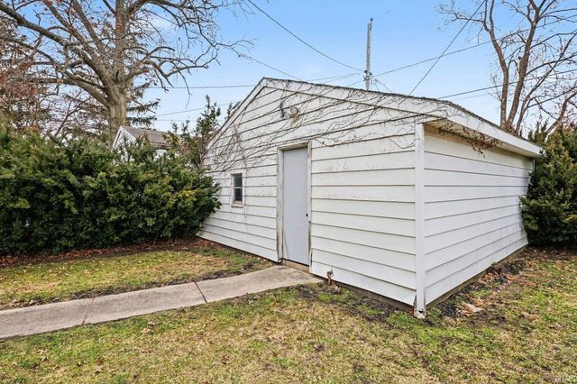 3005 Frederickson Street, South Bend, IN 46628