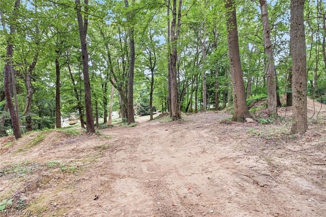 4824 Manchester Road, Akron, OH 44319