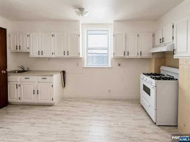 166 Van Buren Street, Newark, NJ 07105