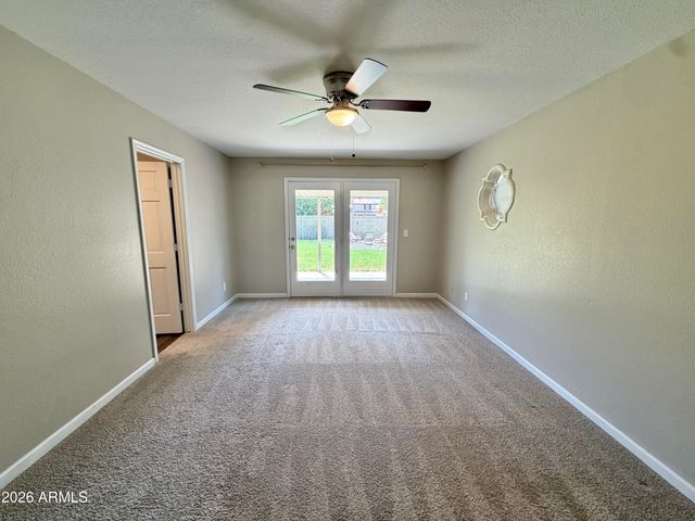 5201 W MERCER Lane, Glendale, AZ 85304