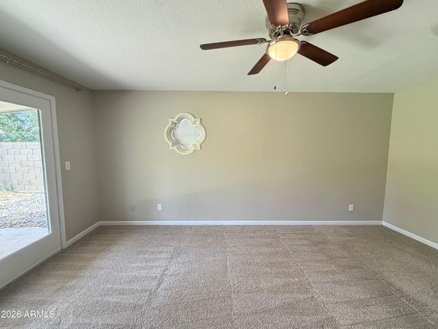 5201 W MERCER Lane, Glendale, AZ 85304