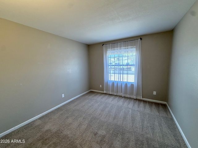 5201 W MERCER Lane, Glendale, AZ 85304
