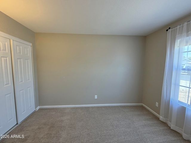 5201 W MERCER Lane, Glendale, AZ 85304