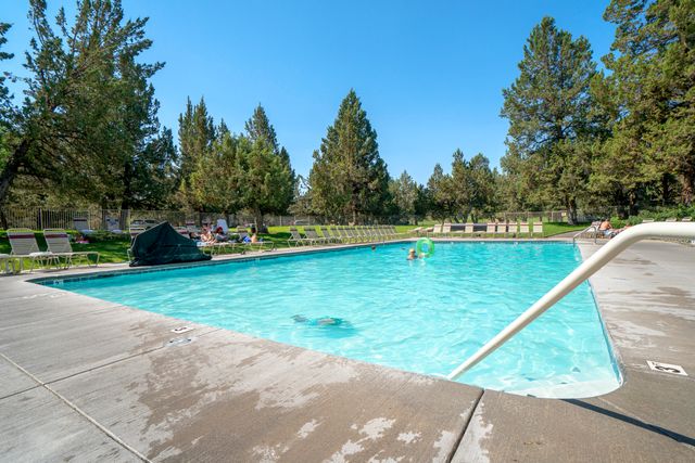 11403 Jubel Court, Redmond, OR 97756