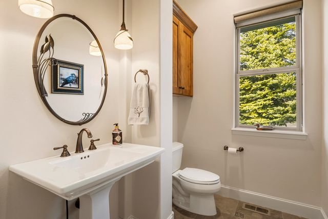 11403 Jubel Court, Redmond, OR 97756