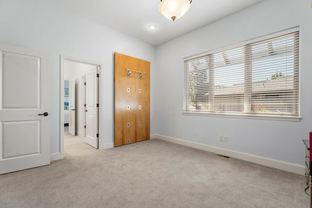 11403 Jubel Court, Redmond, OR 97756