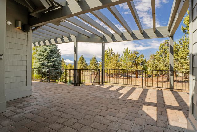 11403 Jubel Court, Redmond, OR 97756