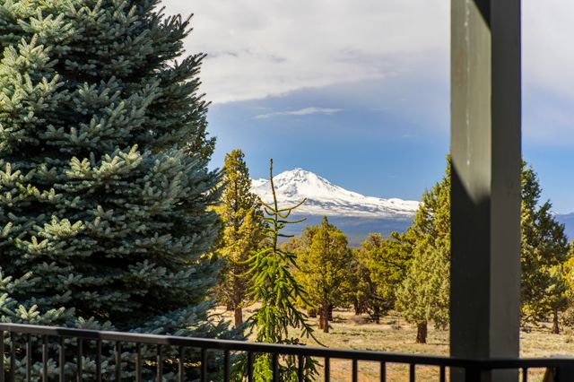 11403 Jubel Court, Redmond, OR 97756